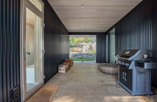 Oceanview Luxury w/ 2 King Beds + EV Charger