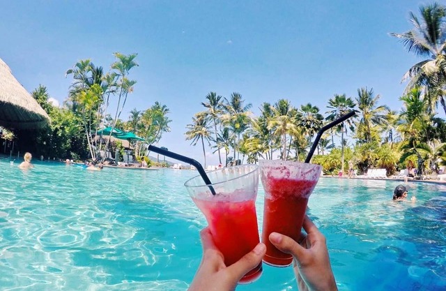 Oceanview’s with Buggy & Transfers by Compass 10
