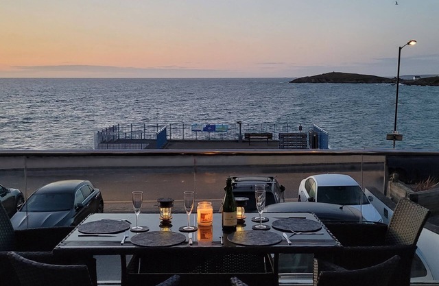 Just Wow! Luxury 2 bed apartment. Stunning views!
