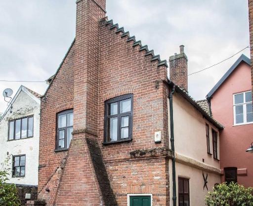 Octagon Cottage