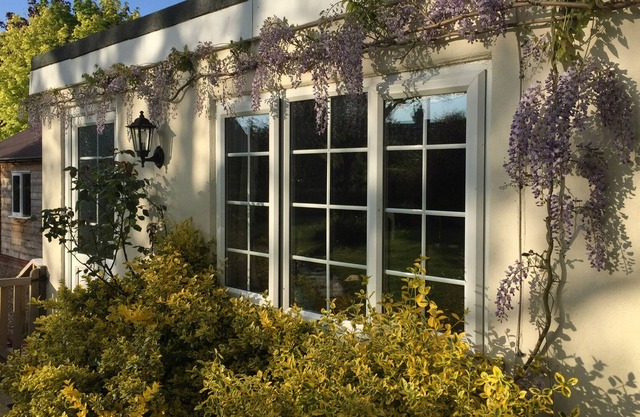 October House Holiday Cabin, DAMERHAM