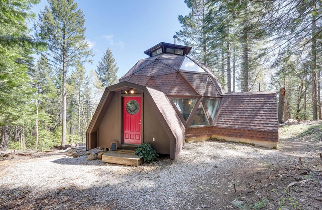Off-Grid Geodesic Dome: Nevada City House w/ Views