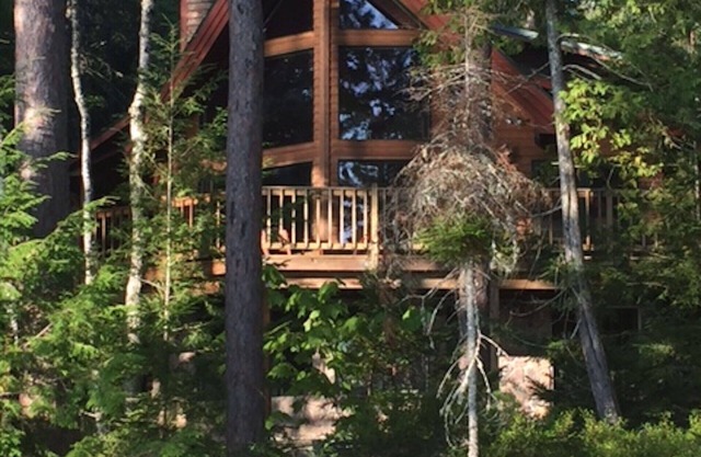 Hors de la grille Confidentialité ... Location verte sur le «Big Lake» de Sebec
