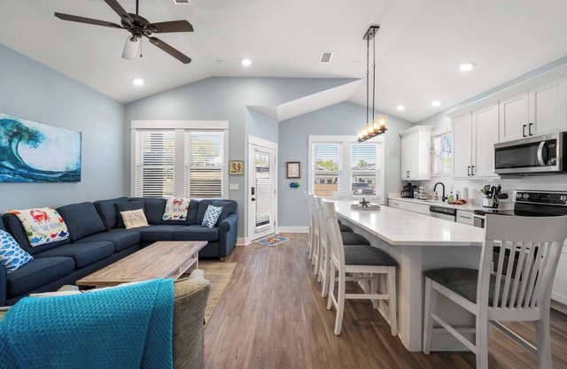 Off The Hook-Luxury Cottage - Heart of Corolla!