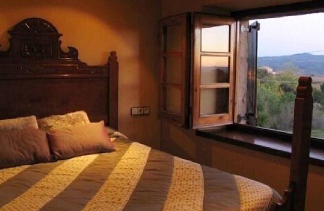 OFFRE - IDEAL MAISON RURALE POUR FAMILLE ET AMIS ENTRE MANRESA ET VIC