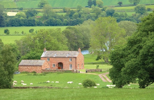Offrant une vue imprenable sur les Pennines et la rivière, l'Udford House se trouve à côté de la rivière Eamont.