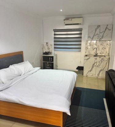 Ogunade Stores Apartment