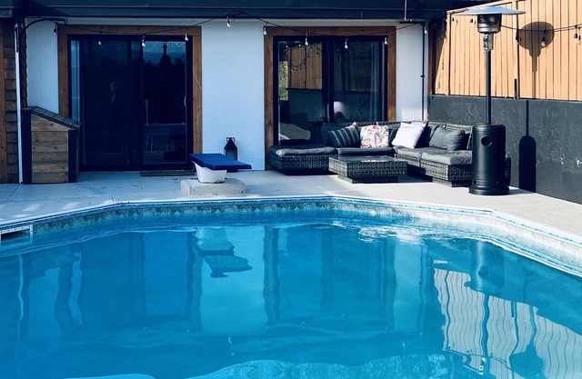 Okanagan Oasis - Pool Escape
