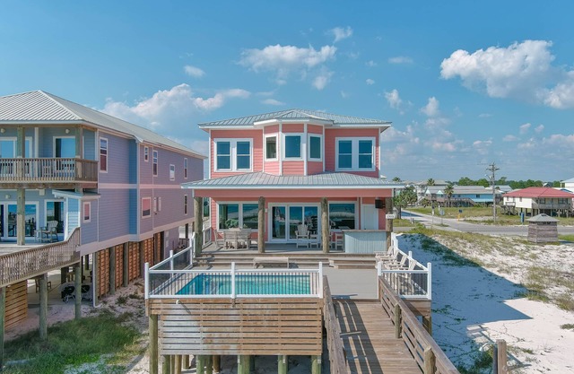 Ola Vista Beachfront Game Room Theater, Private Pool & Elevator--FREE Activities