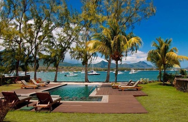 Olana Beachfront Apartments