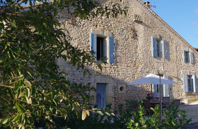 ANCIENNE FERME DU XIX° EN PERIGORD SPA & SALLE DE JEUX EN SERVICE TOUTE L’ANNÉE