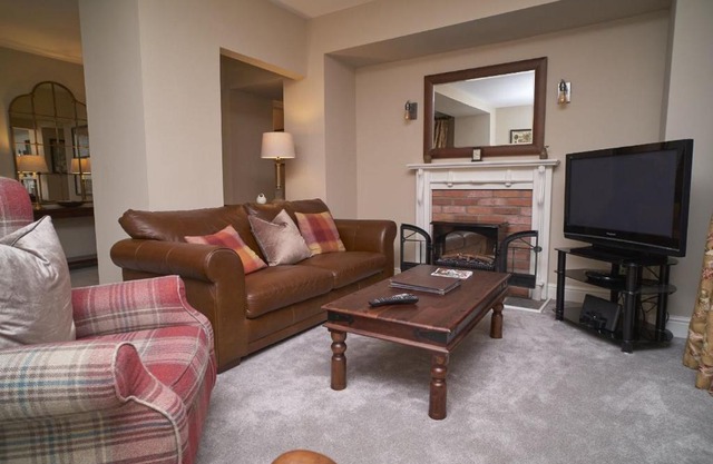 Old Bakers Cottage ground floor apartment centrally located in Grasmere with patio area