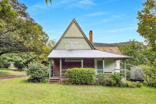 Old Barrengarry School House
