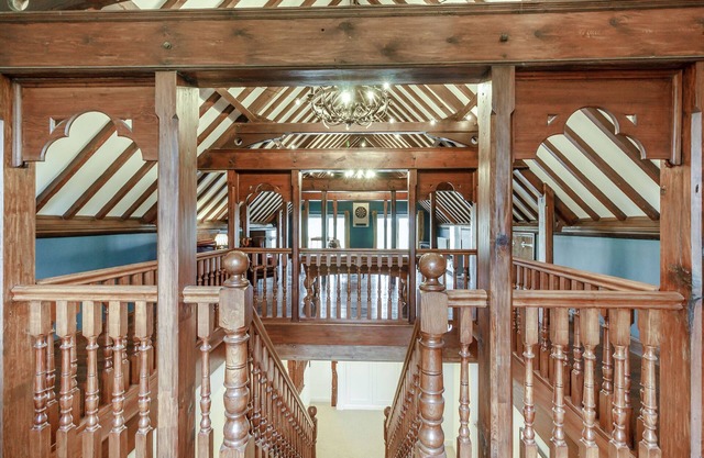 OLD CHAPEL, pet friendly, character holiday cottage in Ingham