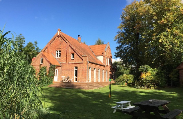 Ancienne ferme sur la mer Baltique, avec terrasse