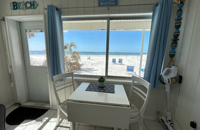 NOUVEAU SUR LE MARCHÉ !! CHALET AVANT DE PLAGE DIRECT - PASSEZ À LA SAISON!