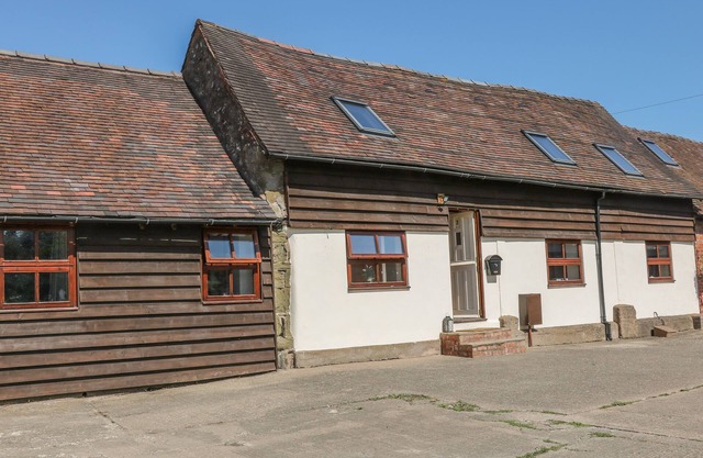 Old Hall Barn 3, ÉGLISE STRETTON