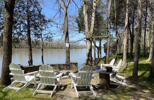 PARADIS POUR TOUTE L'ANNÉE PRIVÉE SUR LE VIEUX LAC HICKORY