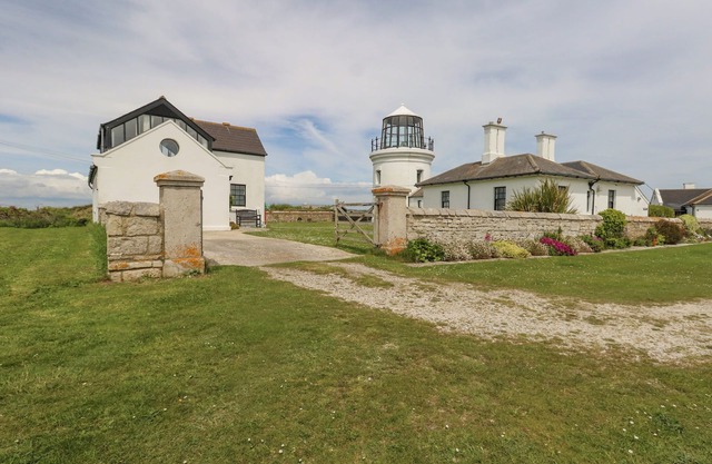 Ancien phare supérieur Branscombe Lodge, PORTLAND BILL