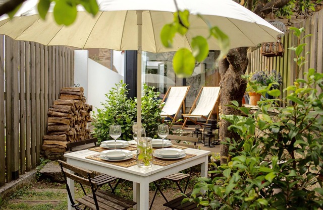 ZONE PRIVÉE MAISON ANCIENNE JARDIN