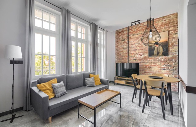 Old Town Comfy Apartment #17