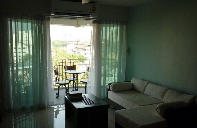 Suite vieille ville, grand balcon et vue (6 étage)