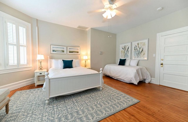 Captain's Quarters Rm. 7