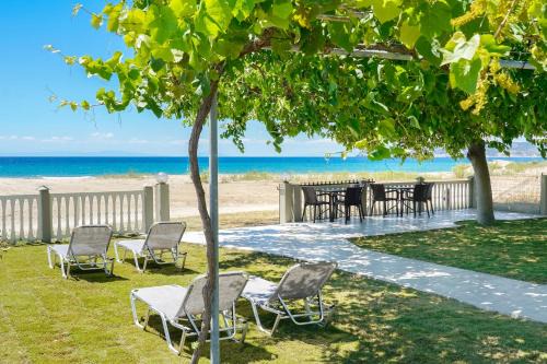 Olivento Beach Front Suites