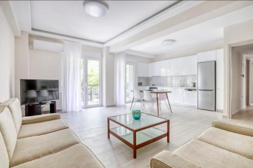 Olivia -Deluxe apartment in Athens