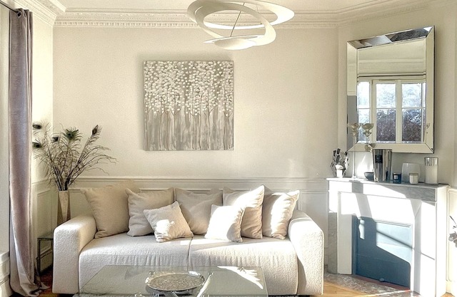 Olympic Games 2024 / 15 min Stade de France / 6km aquatic stadium