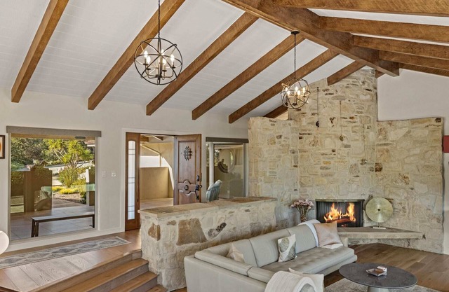 Olympus: Brand New 5 bedroom 5 bathroom with Valley Views