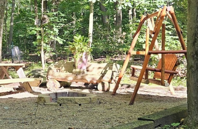 On 25 forested acres of nature!