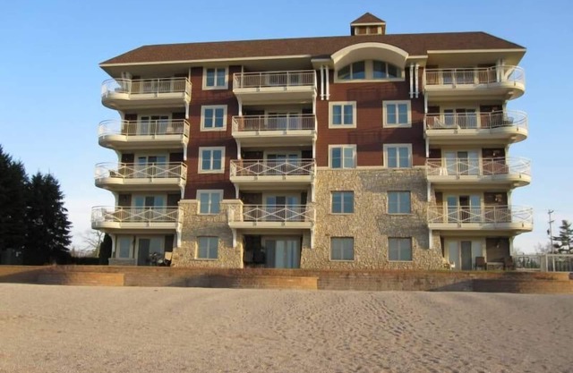 Sur East Bay - Condo de luxe
