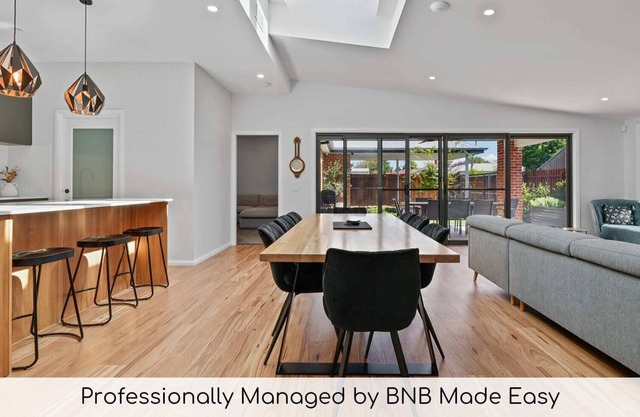 On Havannah - Luxe CBD Entertainer, Sleeps 8