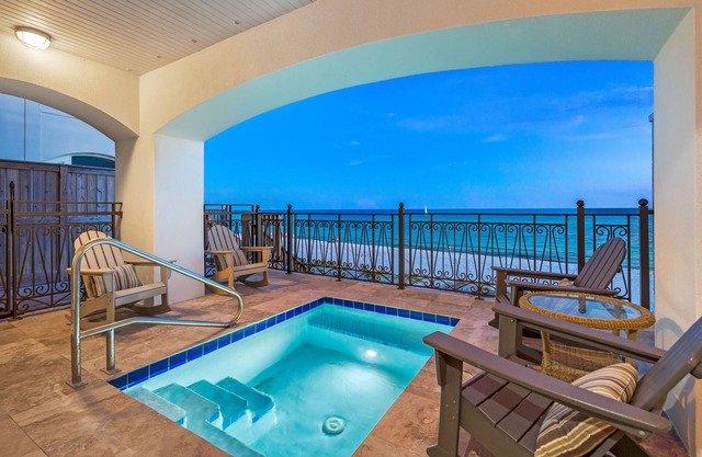 Luxury Newly Remodeled 4King Pool Elevator Pets