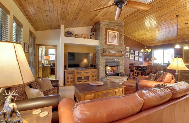 On-Site Trails & Deck: Show Low Cabin!