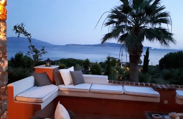 Villa luxueuse en bord de mer, vacances en famille idéales