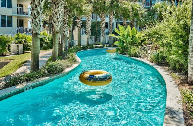 On the beach! Views! Lazy River! Next to Boardwalk!!