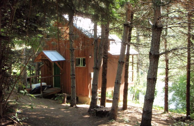 Sur la rivière Trinity, Fire Pit, Dogs OK, Privacy, Historic Miner's Cabin