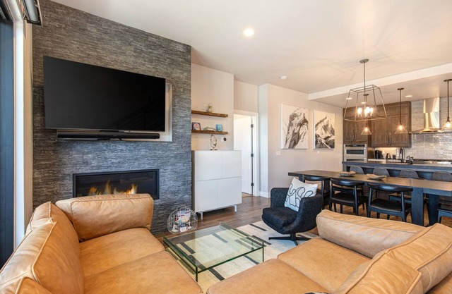On Top of the Mountains - Unit B | Townhouse in Hideout with hot tub