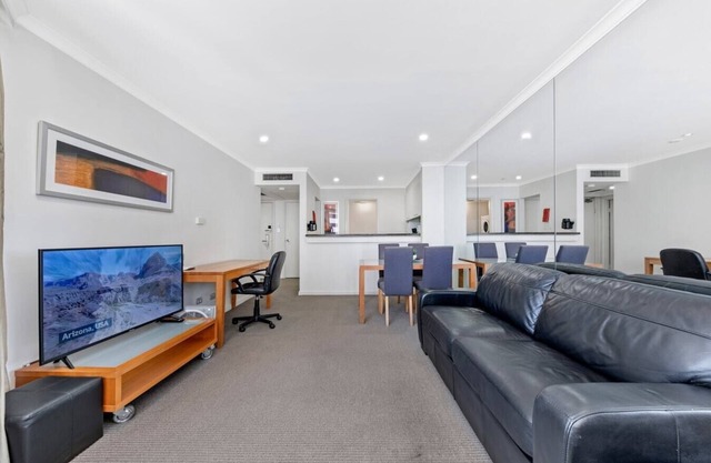One Bedroom Apartment Near Opera House and Bridge