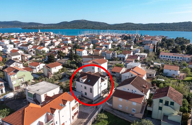 Appartement d'une chambre avec le balcon Pirovac, Sibenik (A-22567-a)