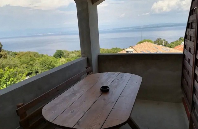 Appartement d'une chambre avec le balcon et la vue sur le mer Beli, Cres (A-22435-b)