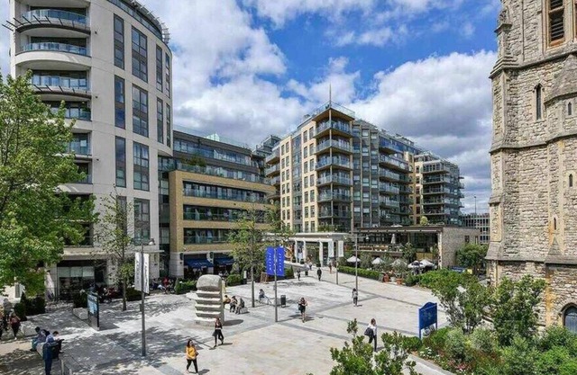 One Bedroom Apt with Balcony in Ealing Common