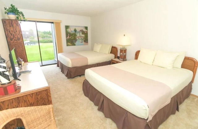 One Bedroom Deluxe Unit-Room 101