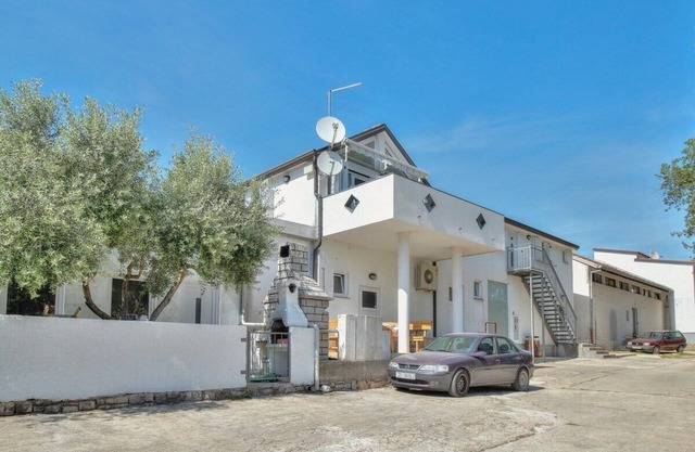 SUZY house with apartments / Suzy2 APARTMENT