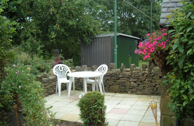 UNE CHAMBRE PEAK DISTRICT COTTAGE 2mins TO PEAK FOREST CANAL