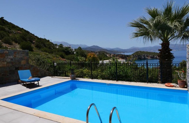 One bedroom villa with private seawater pool Just 150 meters from the sea
