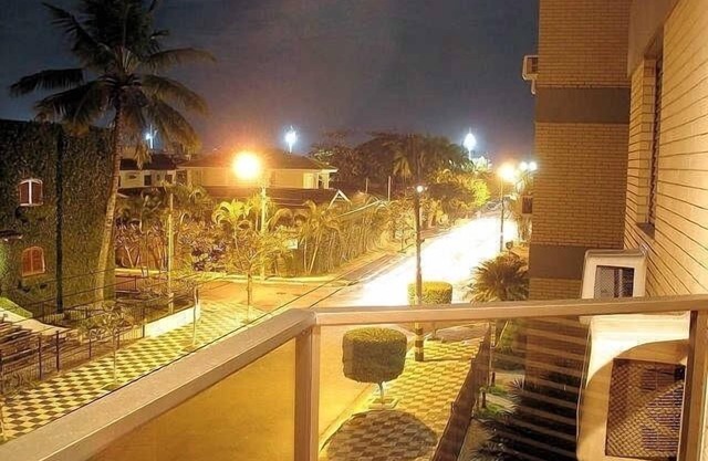Un pâté de maisons de la plage Cove à Guarujá - 2 suites