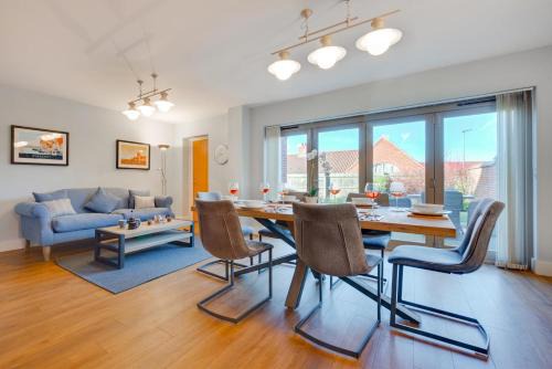 One Brightwell Close